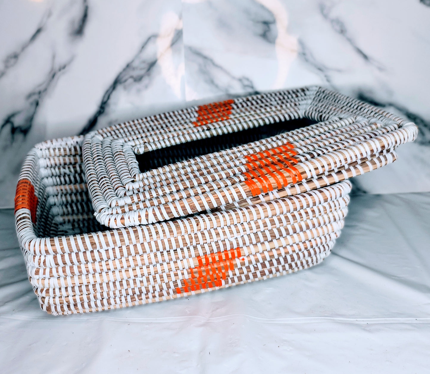 Panier porte-mouchoirs à carreaux