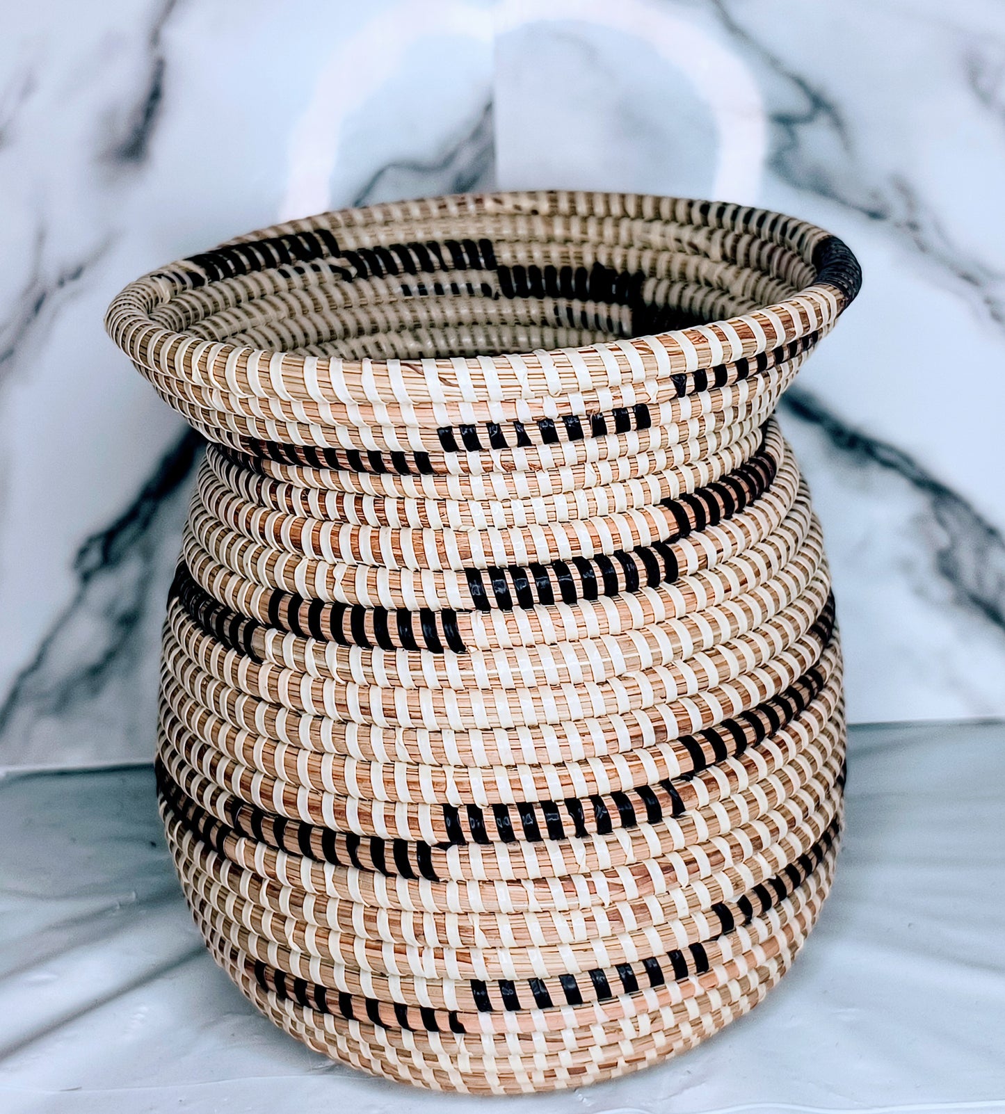 Panier-vase à rayures