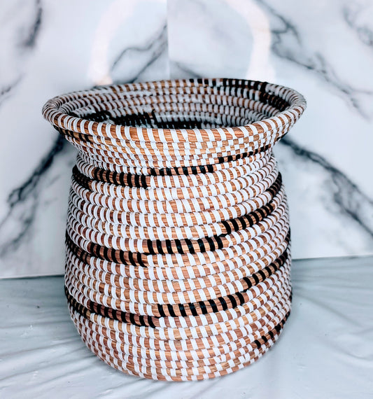 Panier-vase à rayures