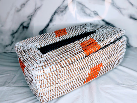 Panier porte-mouchoirs à carreaux